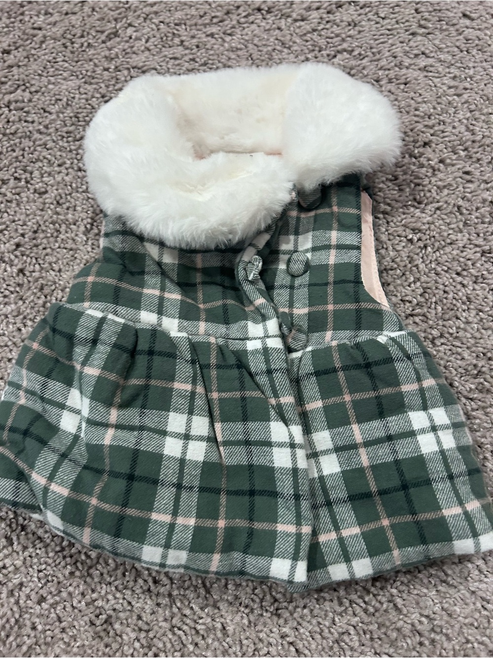 Max Studio Green Plaid Vest with Cream Faux-Fur Collar